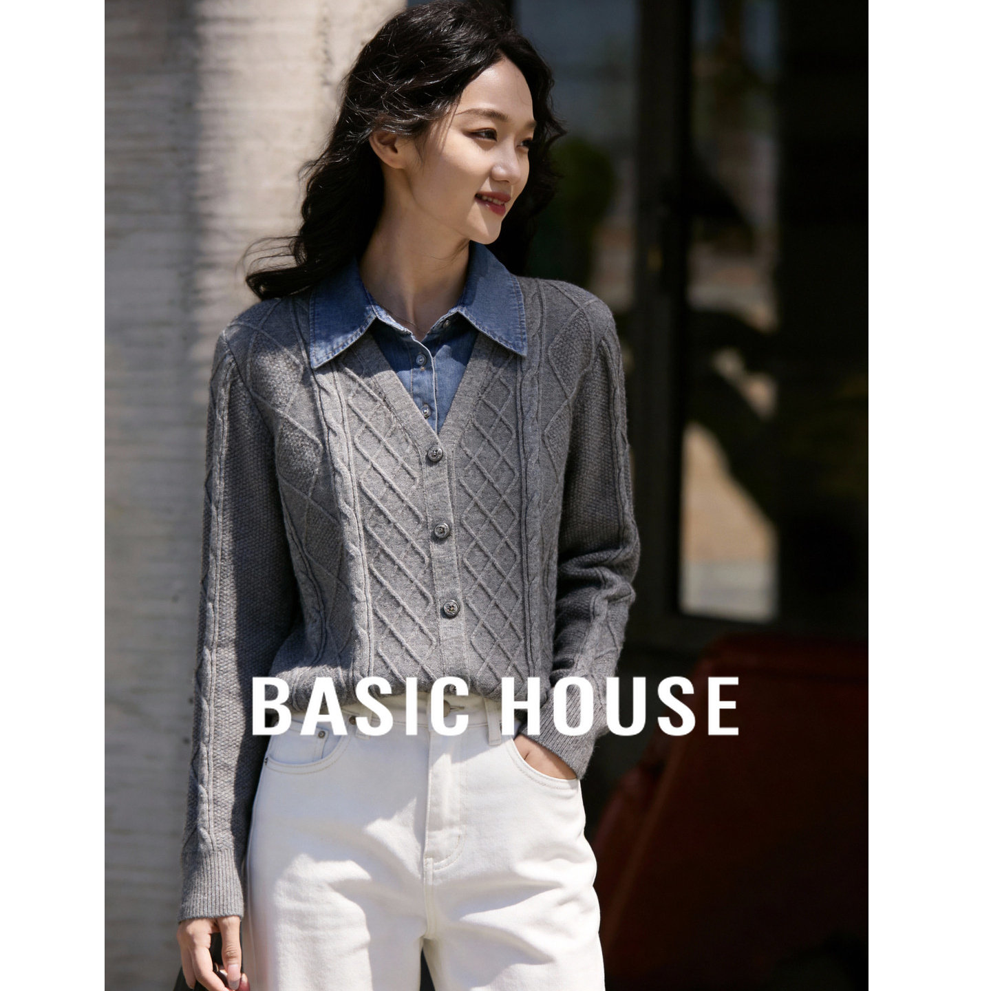 Basic House/百家好牛仔领假两件毛衣春季新款菱格绞花复古开衫女