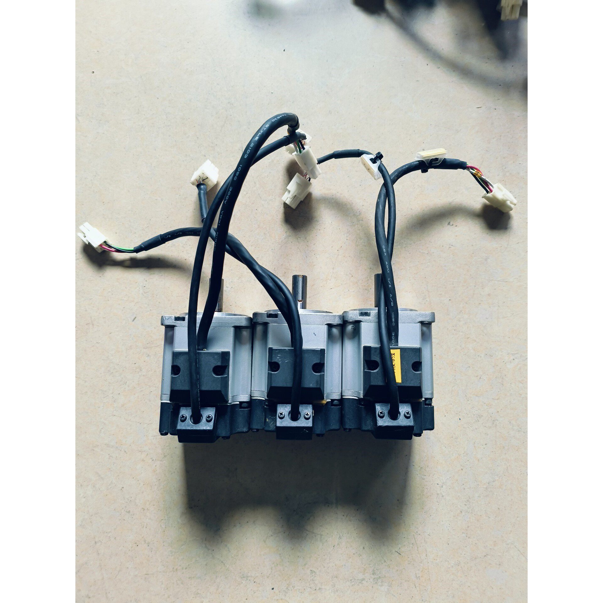 议价议价电机A6伺服马达 MSMF022L1U2M 200w 拆议价