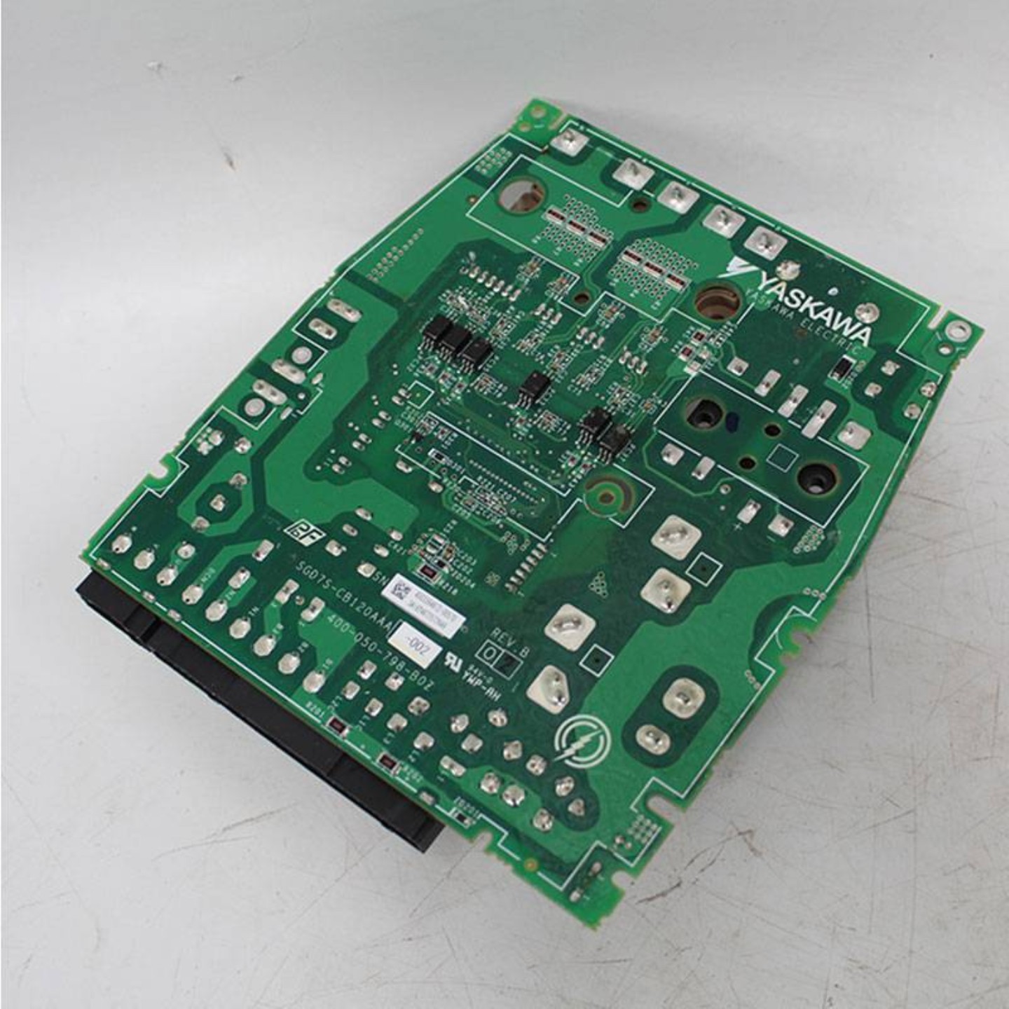 议价议价YASKAWA SGD7S-CB120AAA-002 Drive board