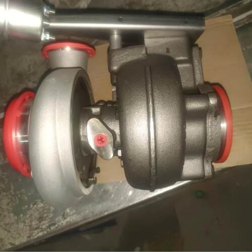 SAA6D114E-2BA发动机WA400-5装载机涡轮蒸压器6743-84-8010