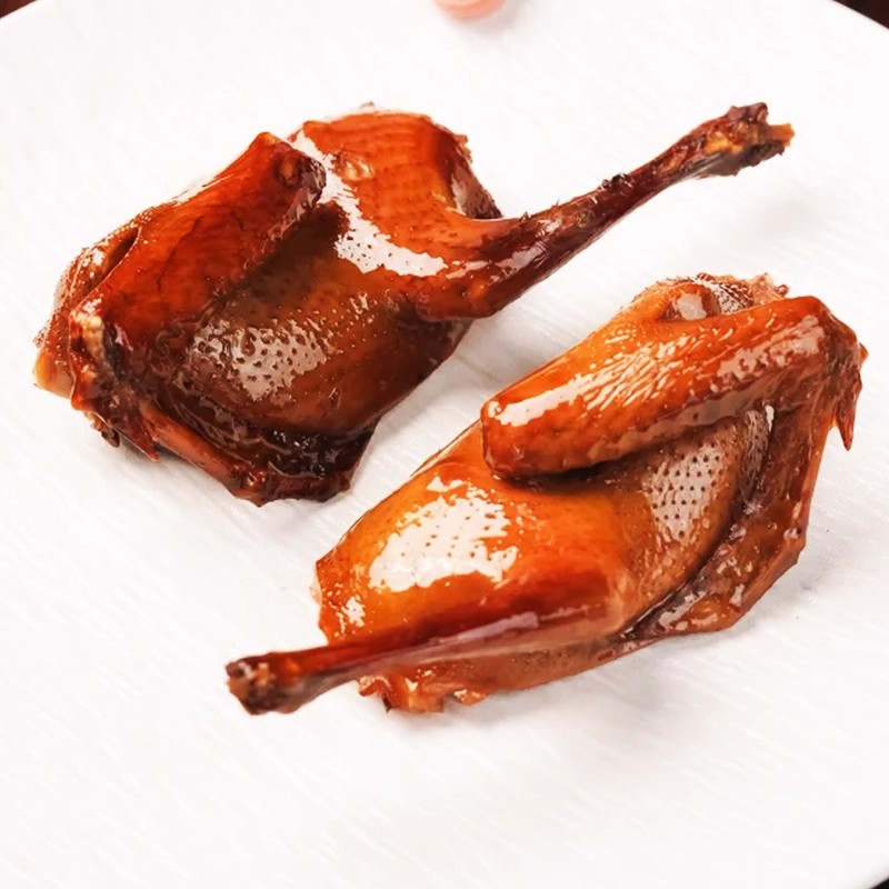 酱鸽广东脆皮乳鸽特色熟食
