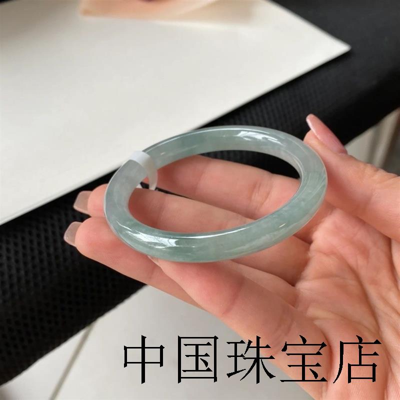 缅甸翡翠色手镯浅绿色细圆条玉飘花手镯美人条翡翠色处理手镯叮当