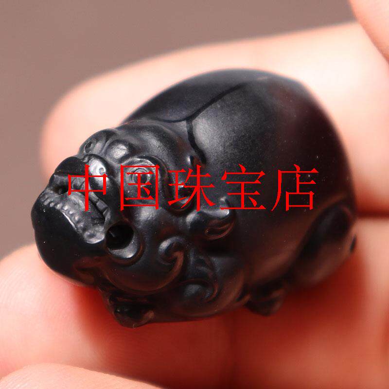 新疆和田玉黑如墨黑羊脂墨玉貔貅