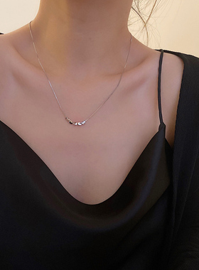 方形菱形转运珠项链2025年女个性简约冷淡风锁骨链网红配饰品