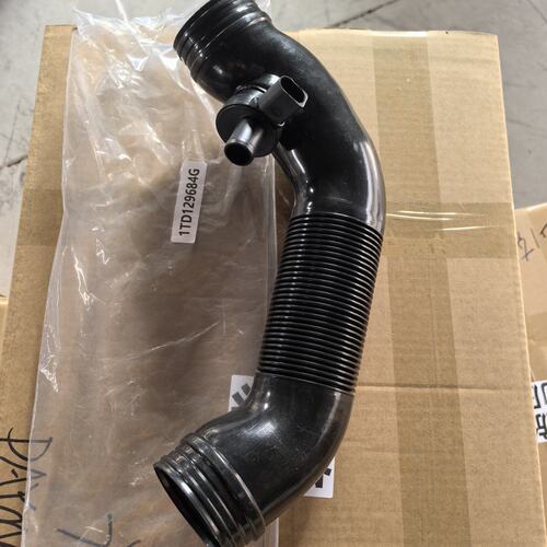 1TD129684G  1TD129684T1TD129684CG适用于大众速腾 冷却液软管