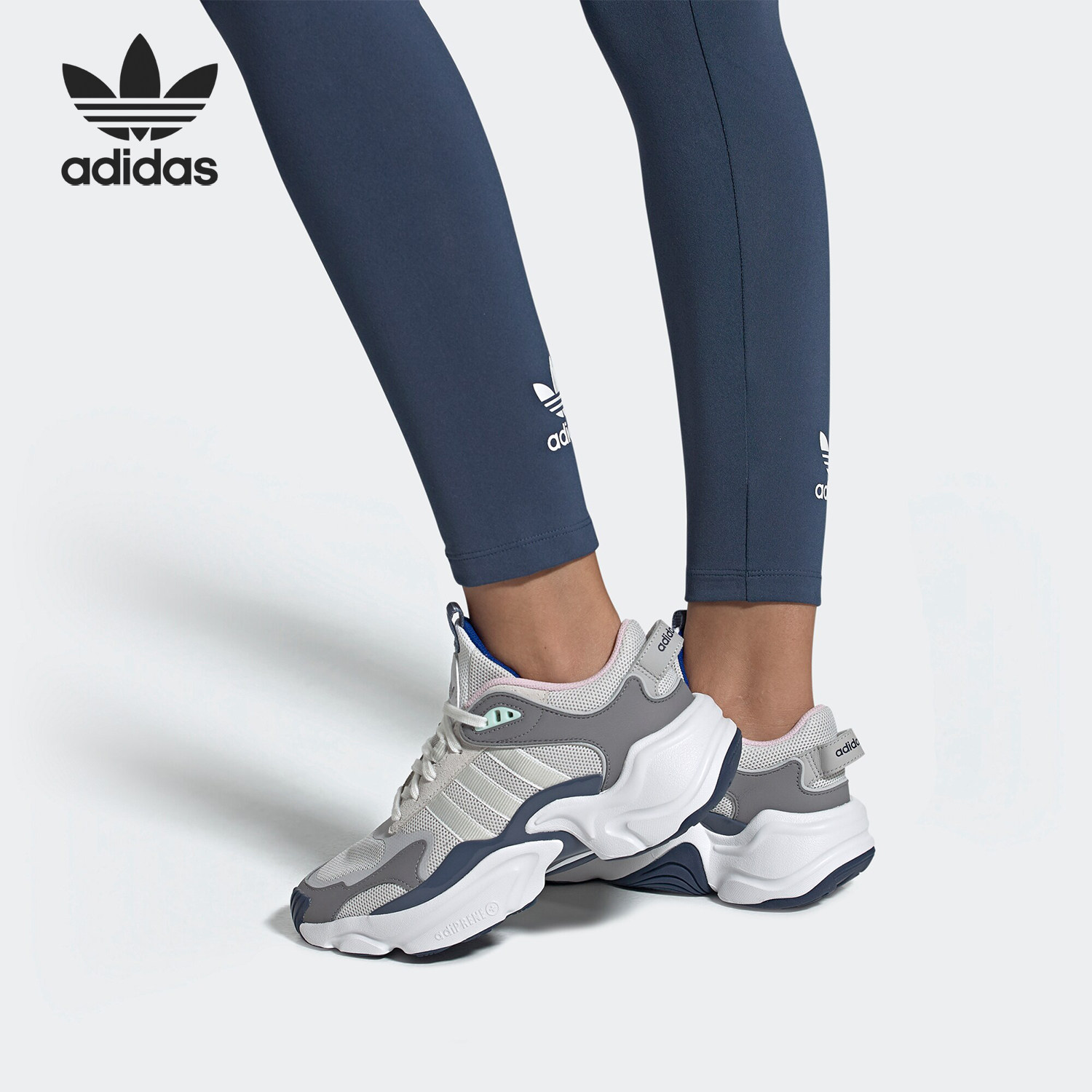 Adidas/阿迪达斯正品 TEPHRA RUNNER W 女子休闲运动经典鞋EE5045