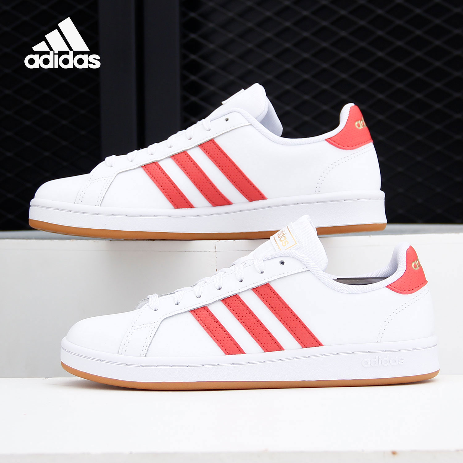 adidas/阿迪达斯正品低帮运动鞋