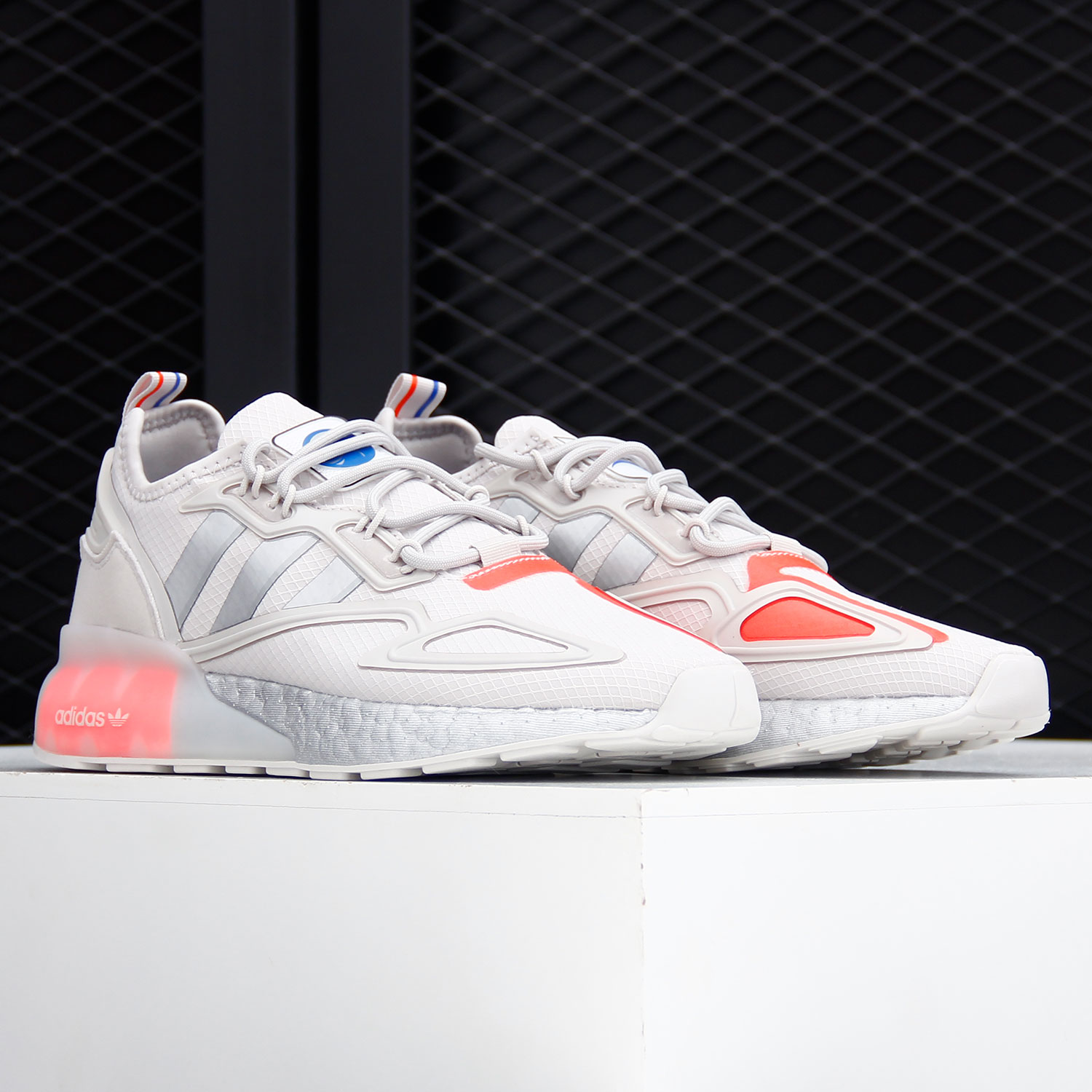 阿迪达斯ZX2KBOOST男女跑步鞋