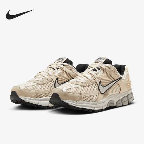 Nike/耐克正品Zoom Vomero 5 女士低帮网面老爹鞋FN6742-200