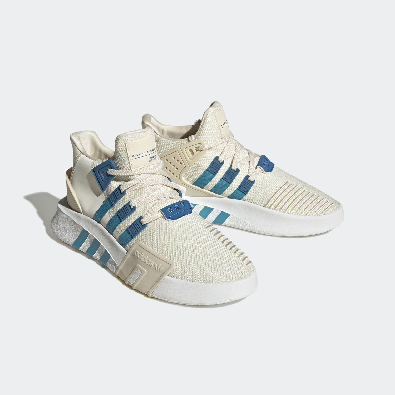 阿迪达斯正品男女休闲鞋