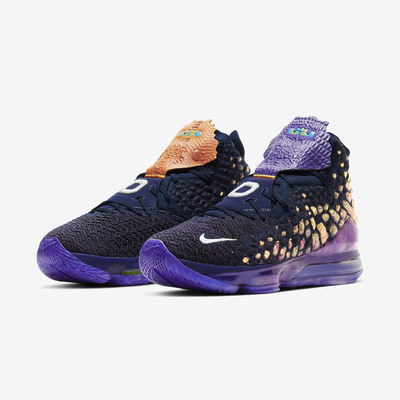 Nike/耐克正品LEBRON XVII勒布朗詹姆斯男子新款中帮篮球鞋CD5051