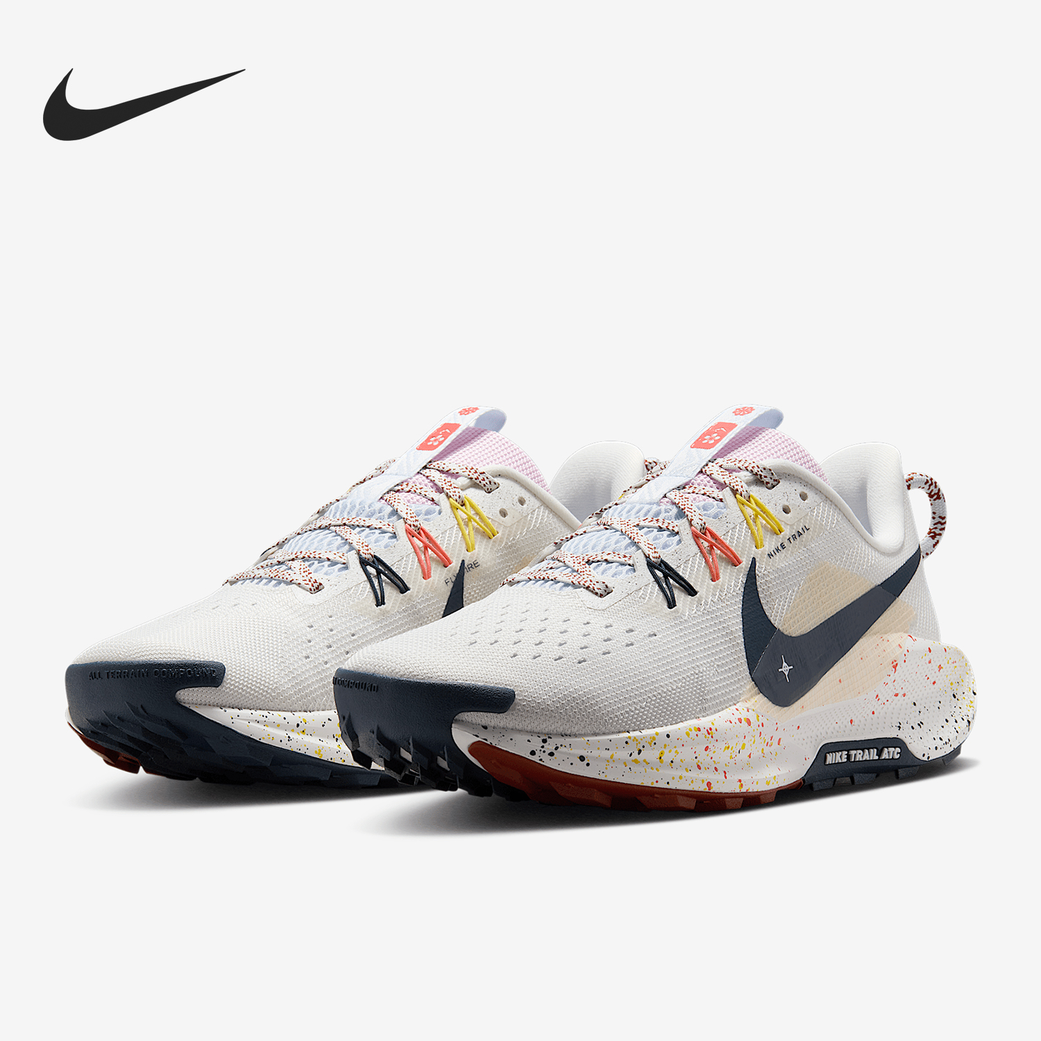 Nike/耐克女士耐磨跑步鞋