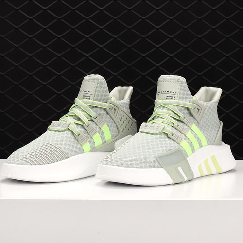 阿迪达斯三叶草新款男子经典鞋