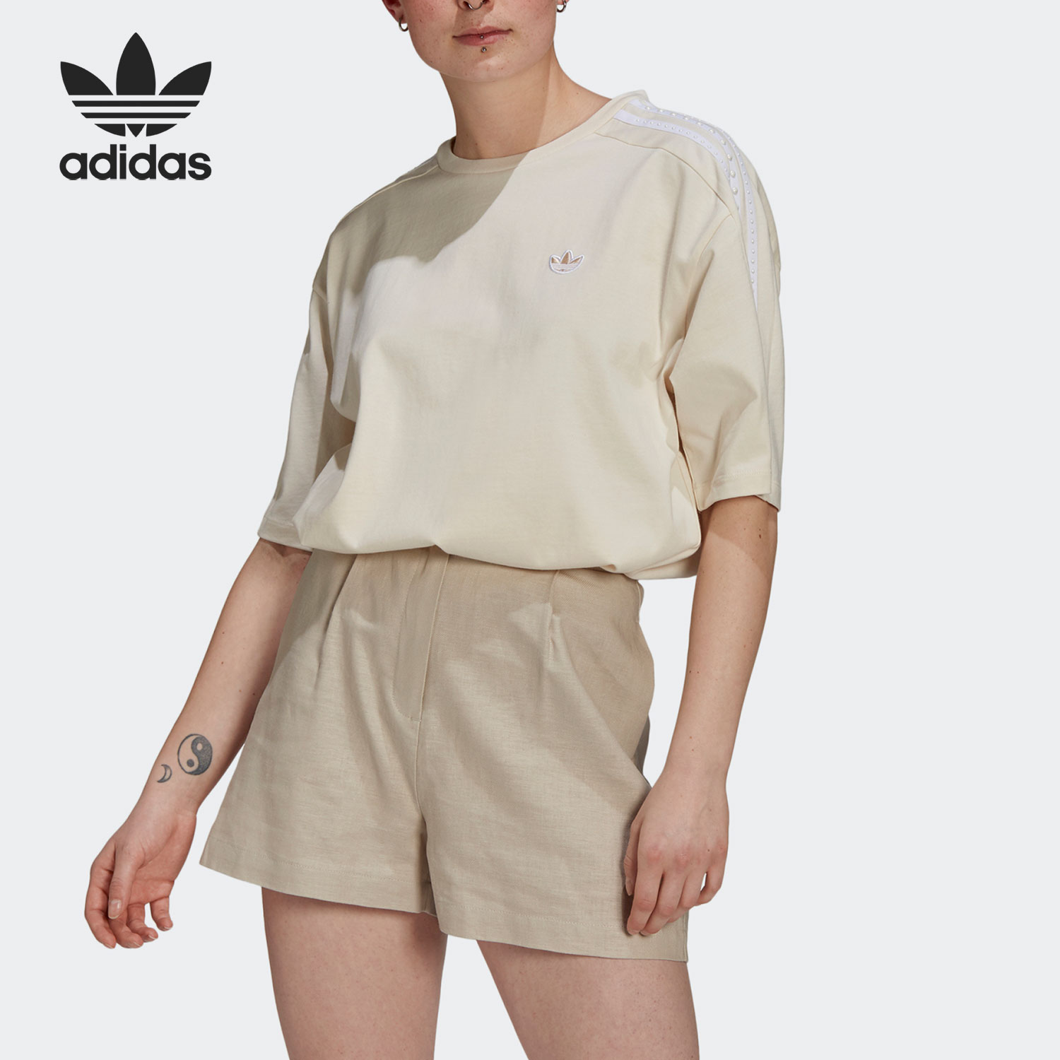 三叶草2021年春季透气运动t恤