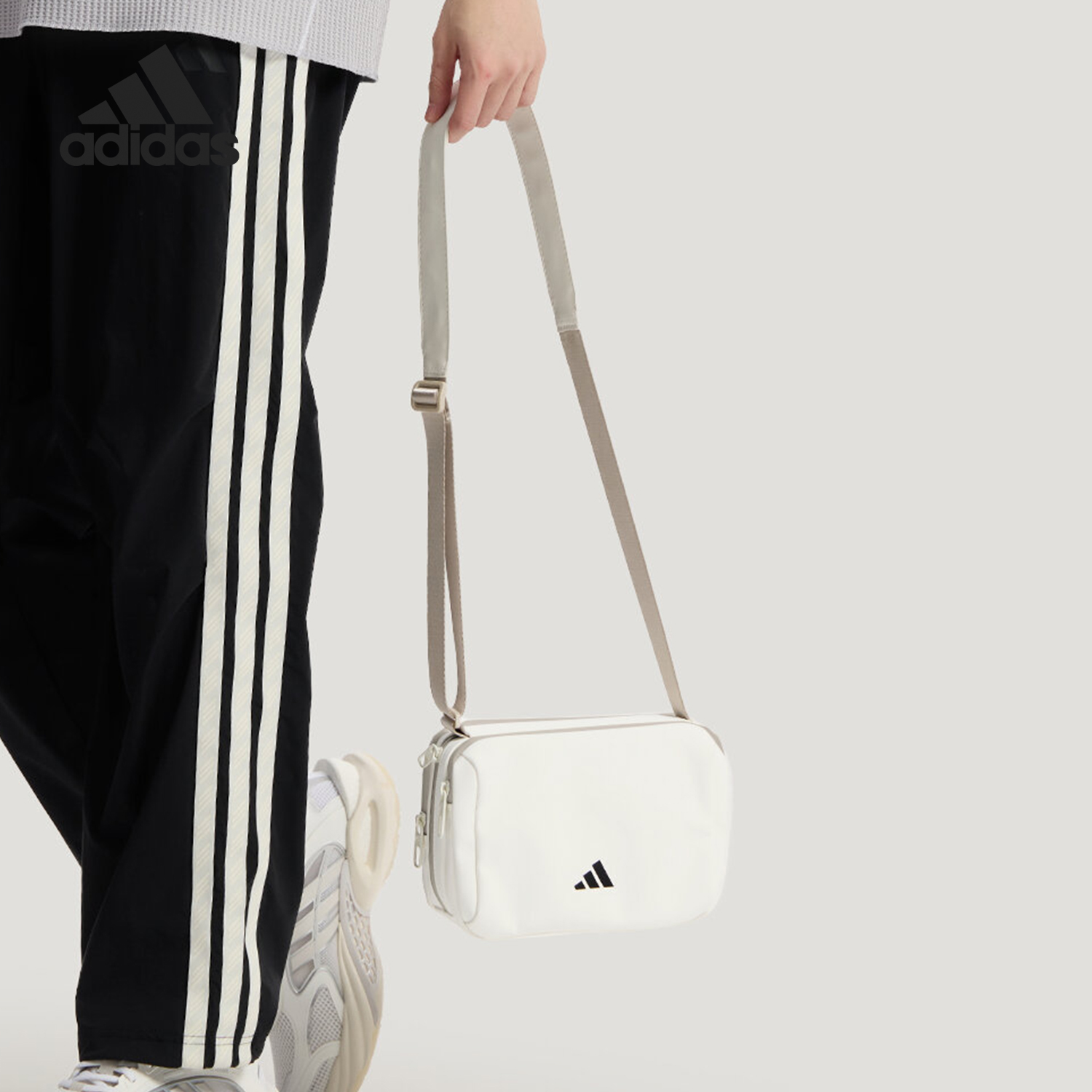 Adidas/阿迪达斯正品SportswearPUCROSBODYBAG经典斜挎包KT6073