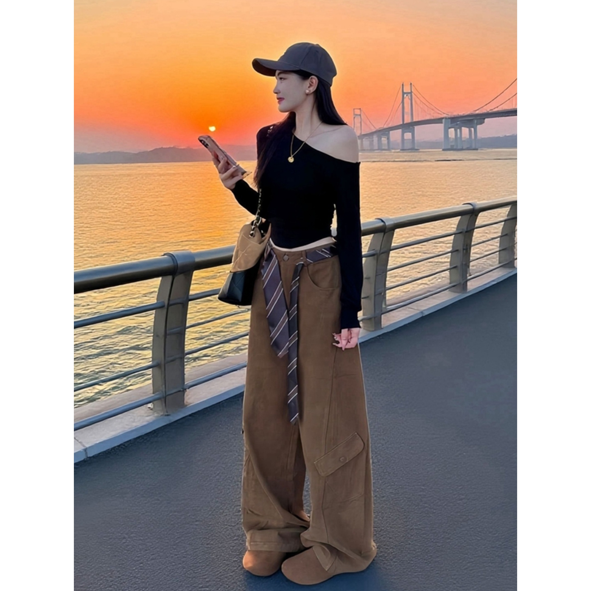 黑色斜肩长袖t恤女2025早秋新款特别漂亮掐腰绝美巨好看的小上衣