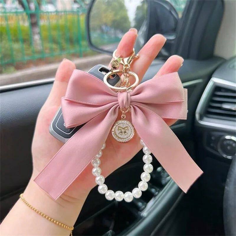 Keychain with bow, Large bow tie,Carrying bag for hanging,Or