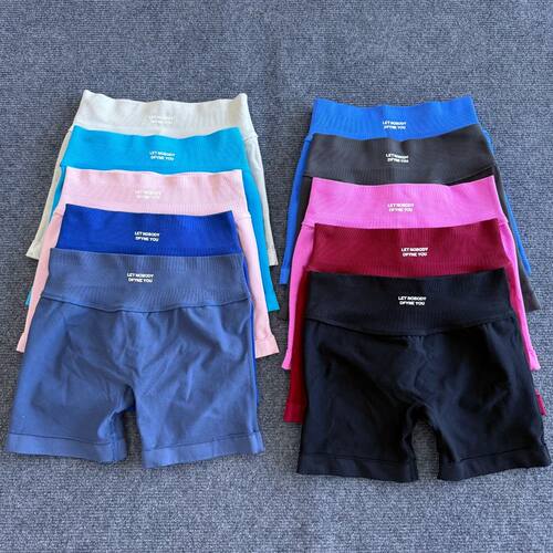 Impact Shorts with Logo Women Seamless Yoga Shorts Scrunch B