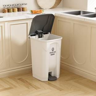 厨房脚踩垃圾桶带盖家用大容量别墅30升庭院户外脚踏超大号卫生桶