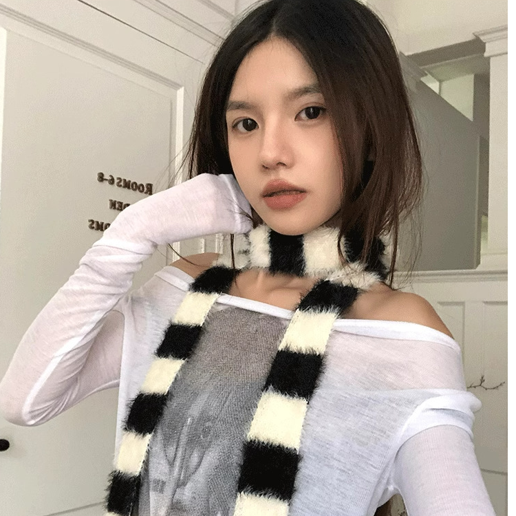 韩版秋冬凹造型窄版y2k黑白细长条纹ins围巾女千禧风辣妹毛绒围脖