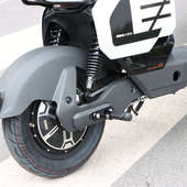 适用极核AE2 AE4i电动车后脚踏板后搁脚折叠脚踏板铝合金改装 配件