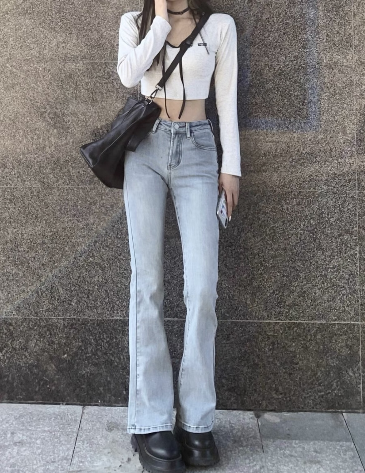 浅色微喇牛仔裤女秋季新款弹力高腰显瘦紧身马蹄喇叭长裤显高女士