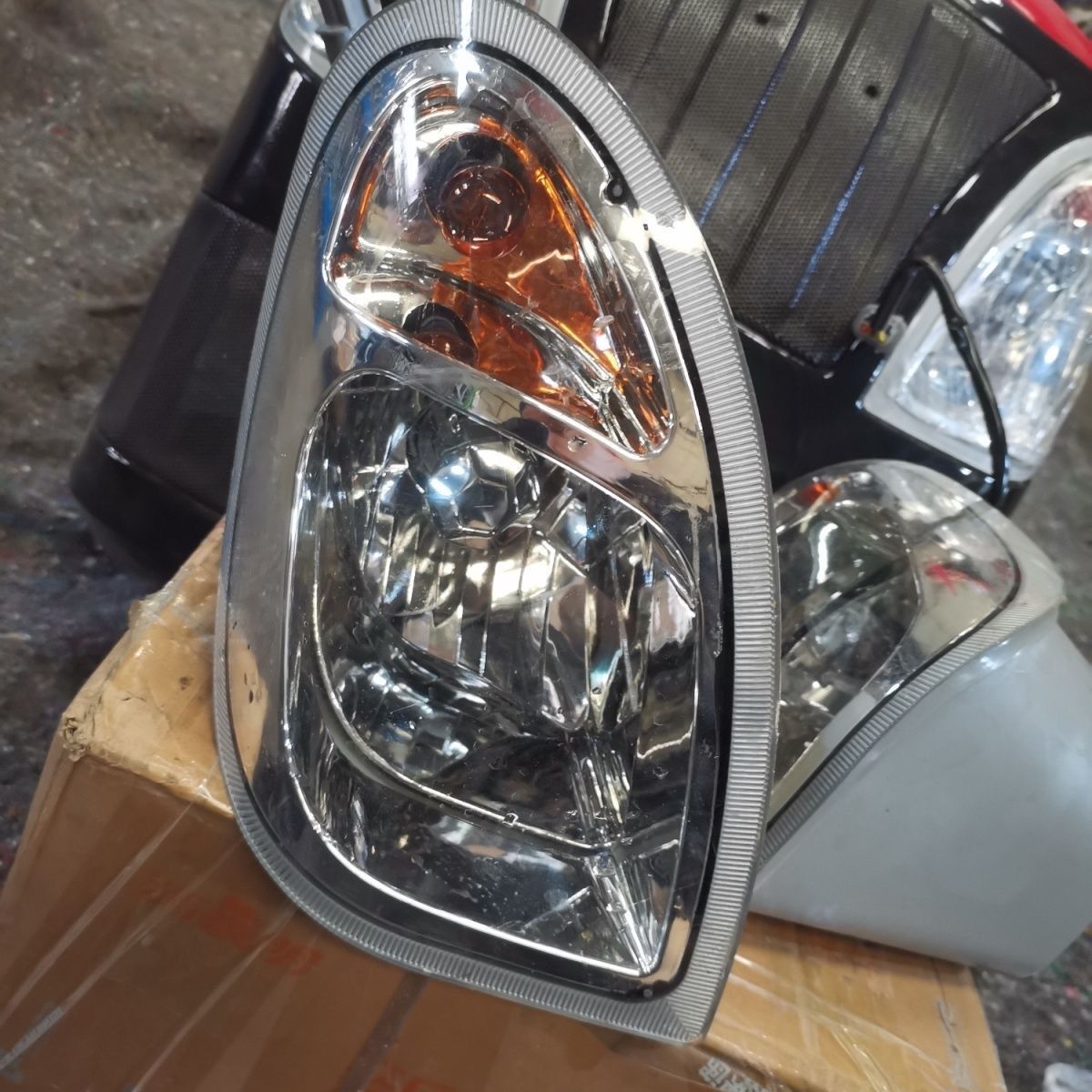 东方红拖拉机前大灯配件4东方红