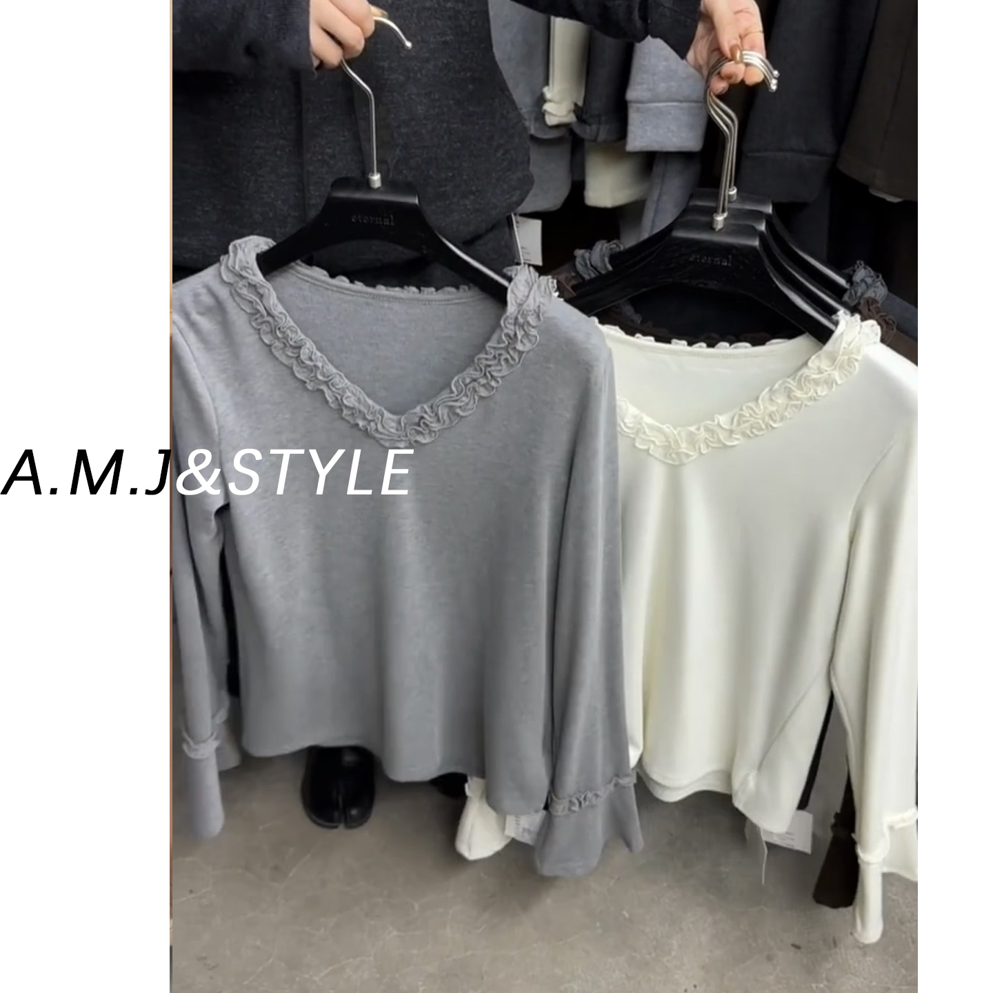 小香风V领木耳边长袖T恤女