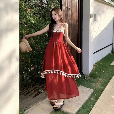 云南红色吊带连衣裙女夏日多巴胺穿搭泰式绝美海边度假沙滩长裙子