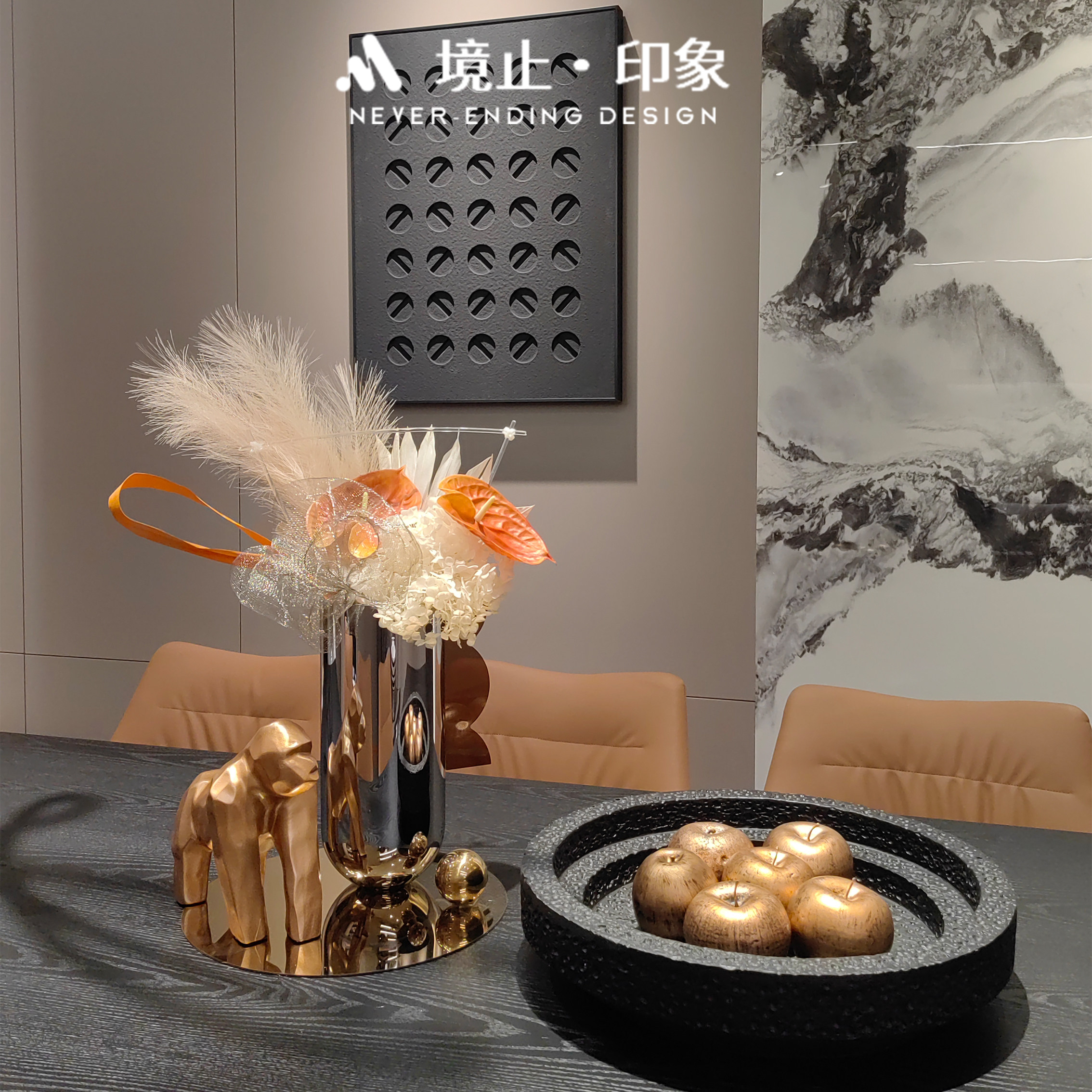 现代轻奢客厅餐厅浮雕挂画套装图片