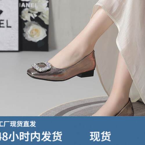 软皮单鞋女2026新款夏季浅口低跟真陂软底方头皮鞋大码女鞋41到43