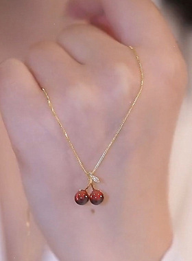 日韩高级感红色吊坠樱桃项链女夏轻奢小众设计锁骨链气质精致颈链