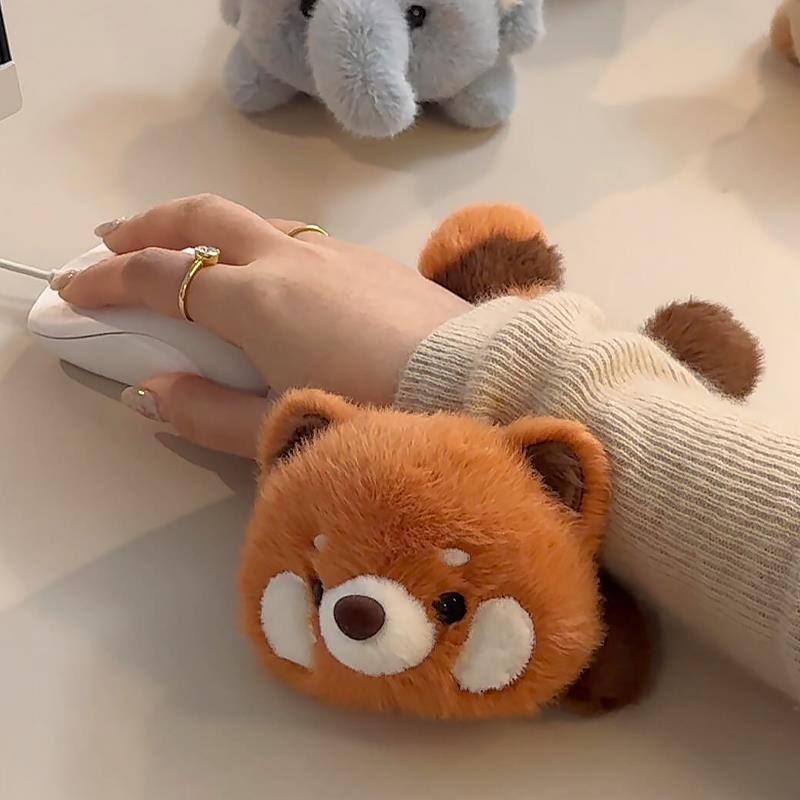 小熊猫护腕垫鼠标手腕垫桌伴娃娃玩偶可爱毛绒桌面小摆件陪伴装饰