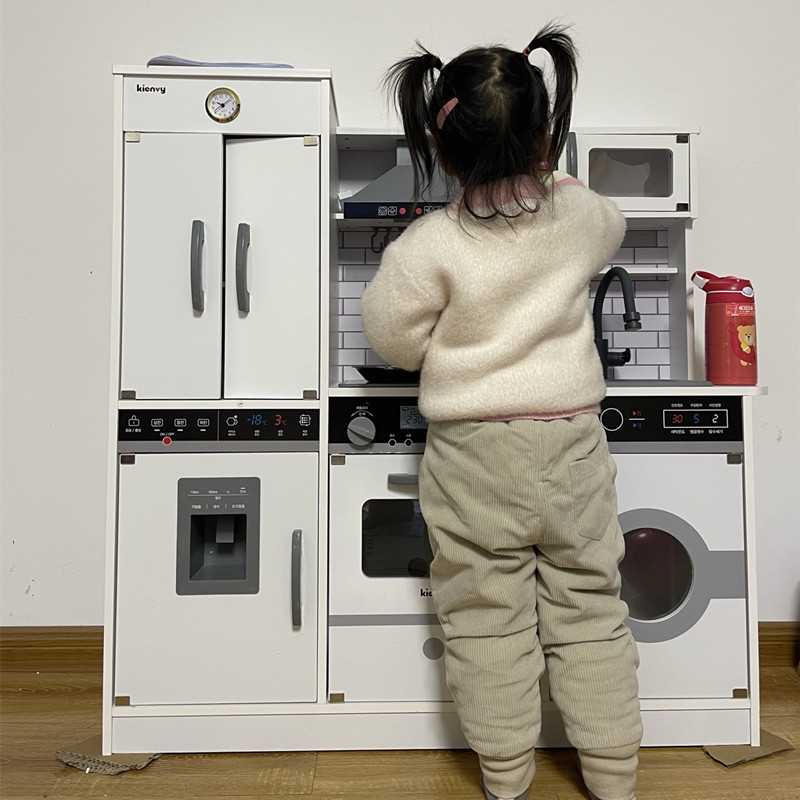 木制仿真过家家厨房做饭玩具声光可出水厨房冰箱烹饪套装幼儿园