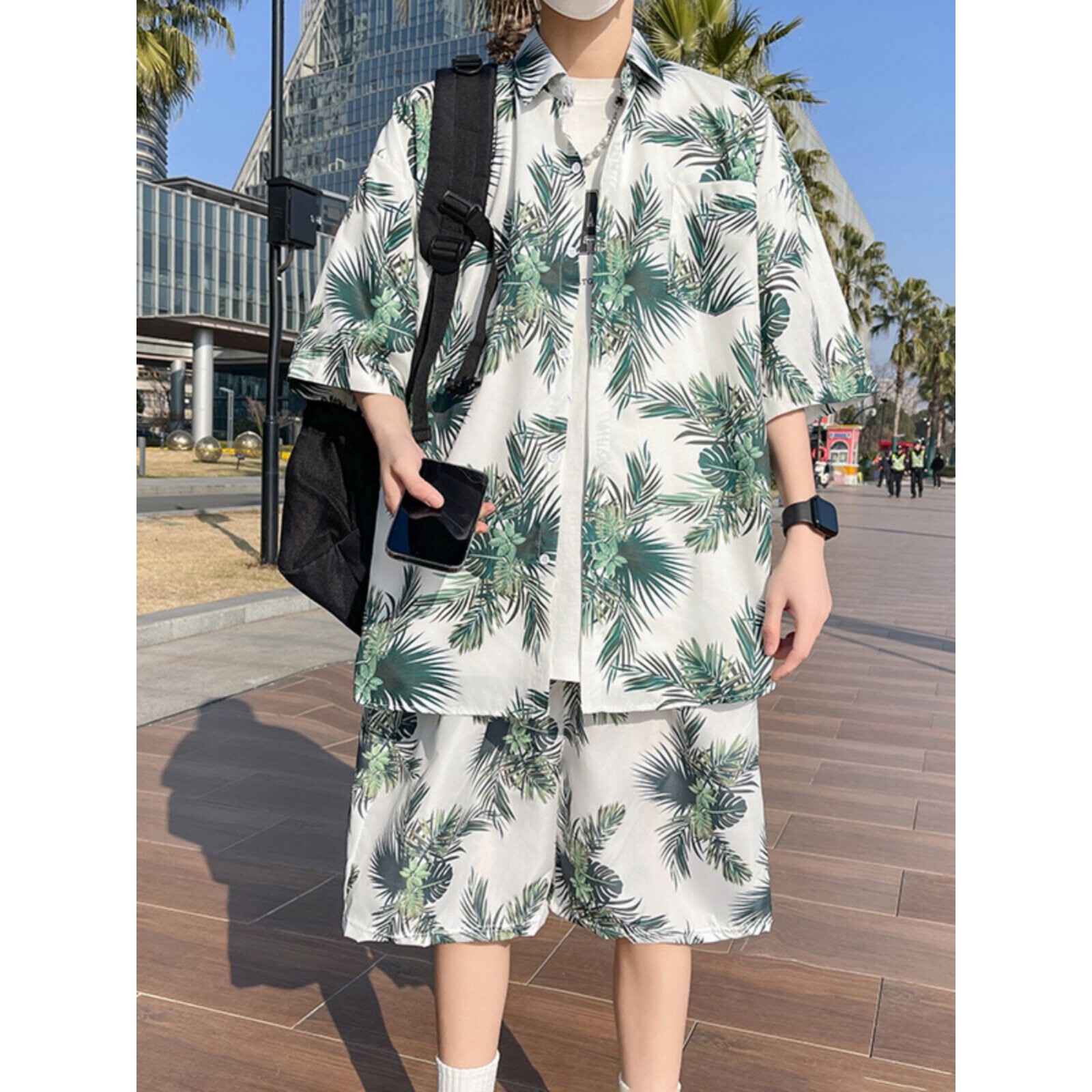 三亚旅行休闲男士沙滩裤冰丝速干花短裤海边度假花衬衫夏威夷套装