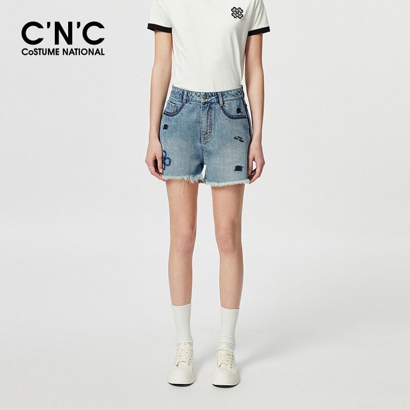 CNC轻奢女装夏季四叶草绣花个性毛边纯棉休闲宽松版牛仔短裤