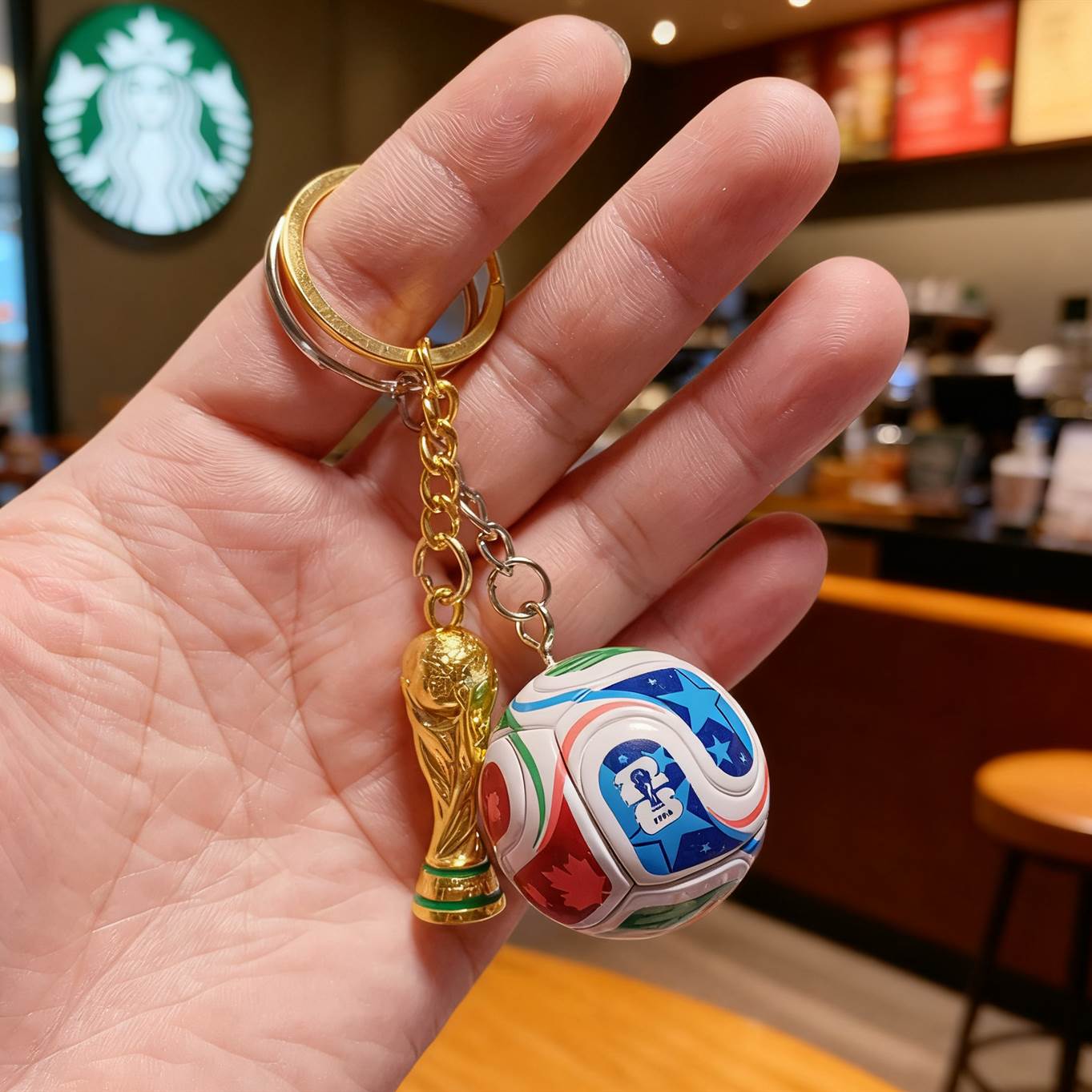2026世界杯足球钥匙扣大力神杯挂件纪念品球迷礼物包包挂饰装饰品