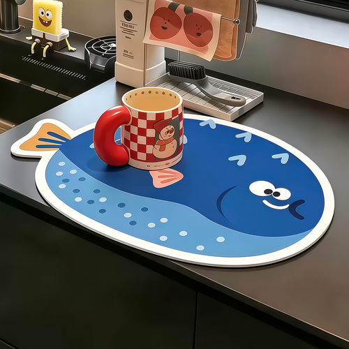 可爱小鱼餐垫家用桌面矽藻泥吸水杯垫多功能厨房免洗防水油隔热垫