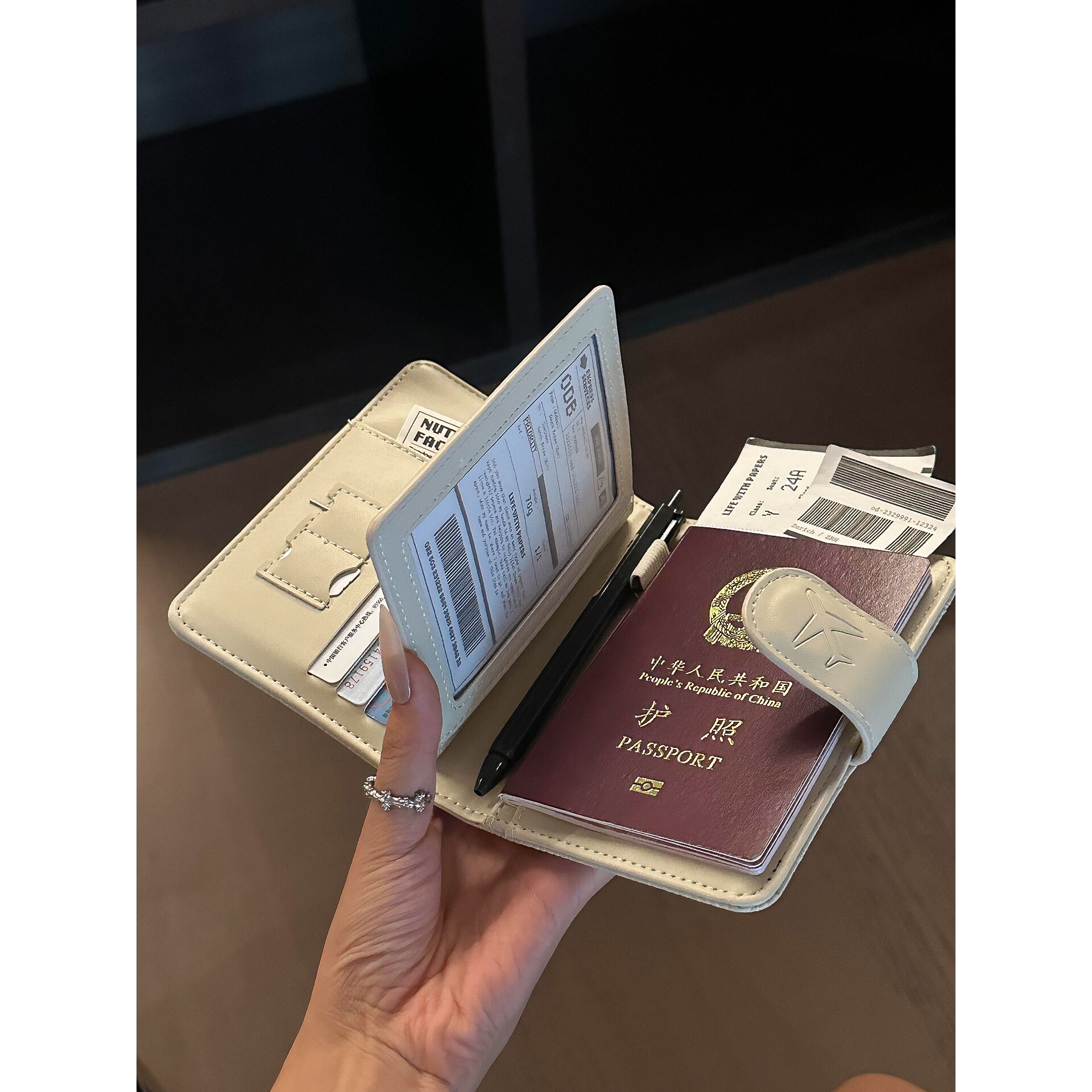韩系旅行护照夹钱包一体多功能证件包新款零钱卡包二合一女收纳包