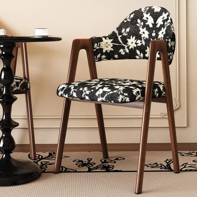 中古风餐椅家用仿实木新款餐桌椅子复古高级感小户型餐桌靠背凳子