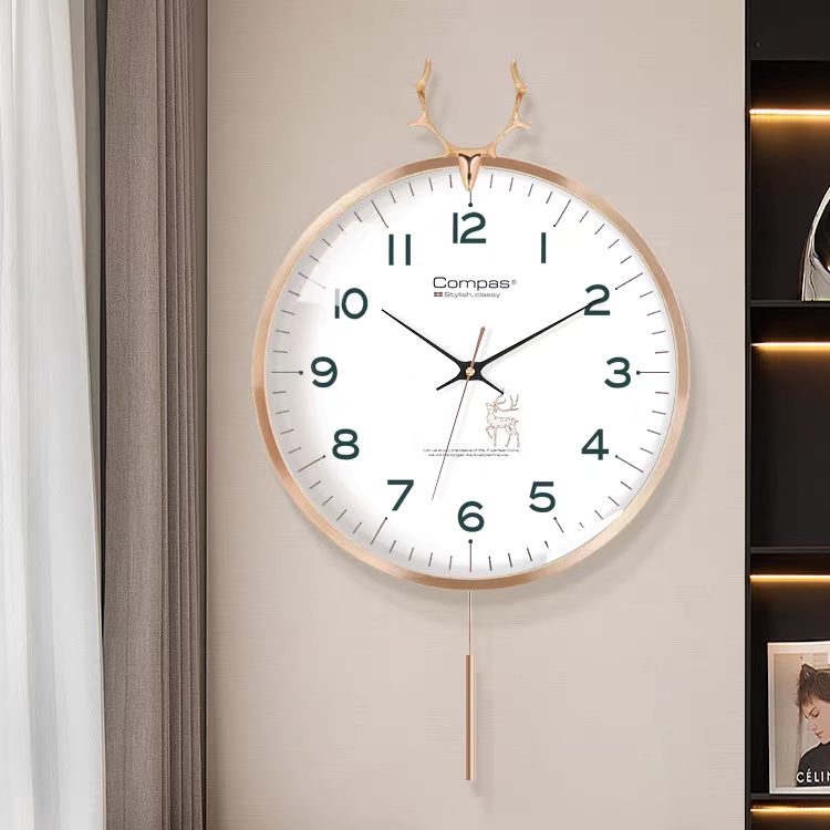 康巴丝北欧鹿头摇摆挂钟