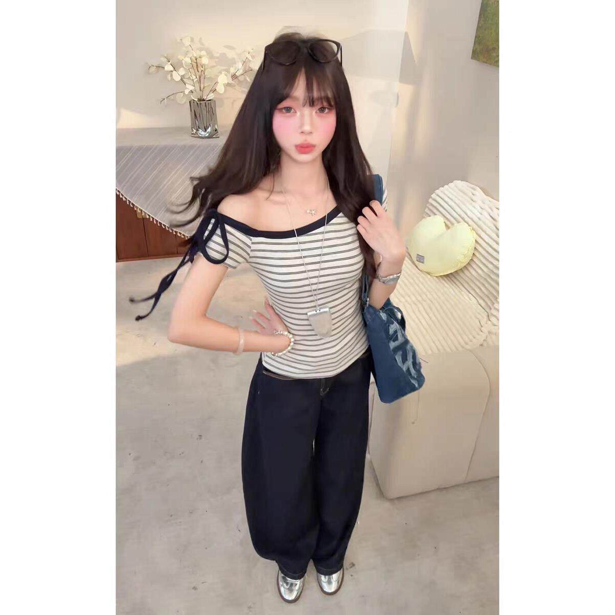 宋正恩条纹斜肩短袖T恤女夏季韩系新款慵懒感修身显瘦露肩小上衣