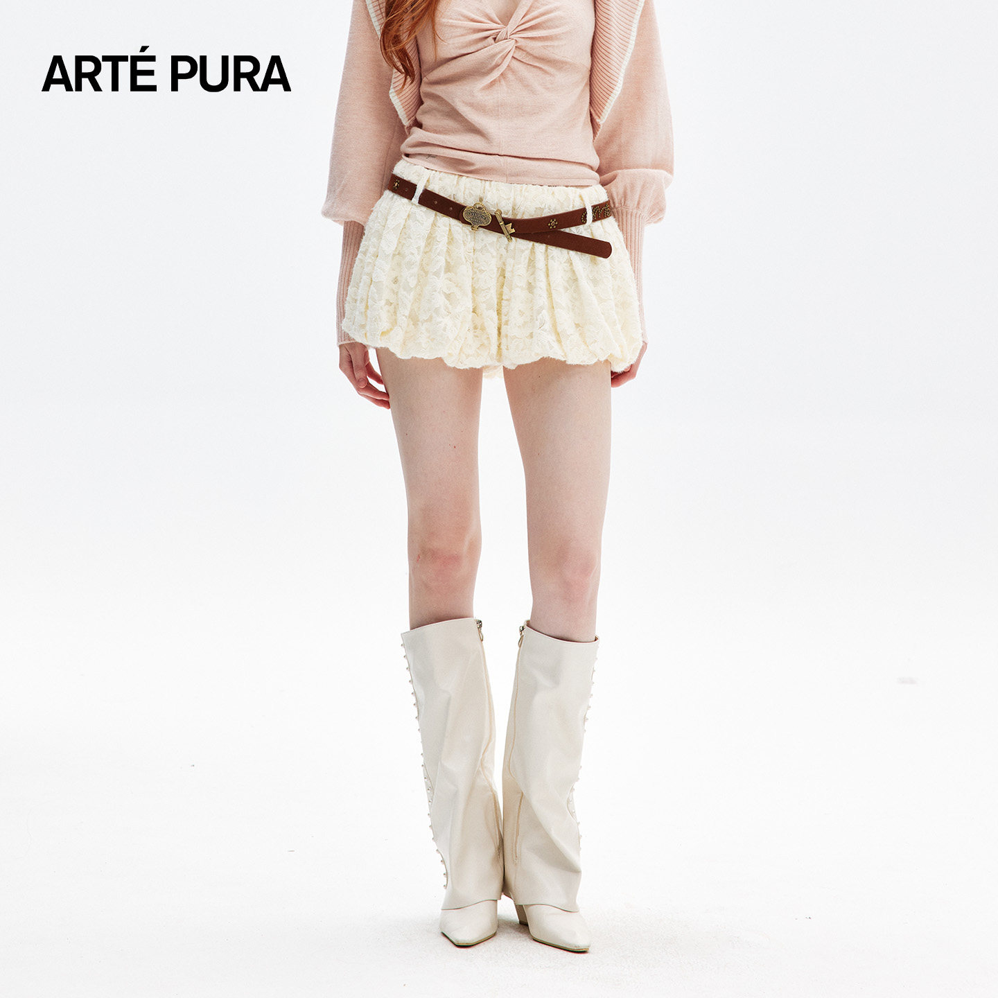 ARTE PURA2026秋冬新款休闲奶油白色毛绒蕾丝花苞蓬蓬短裤女原创
