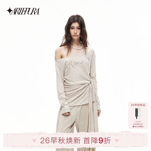 ARTEPURA烫钻斜肩绑带上衣