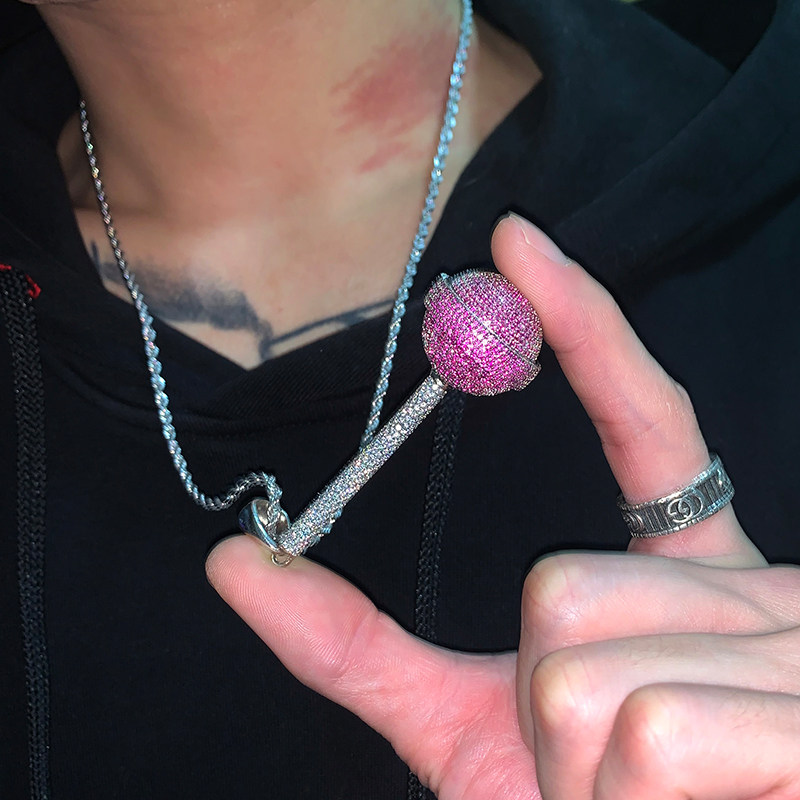 美式嘻哈Playboi Carti同款满钻y2k棒棒糖吊坠项链小众甜酷风配饰