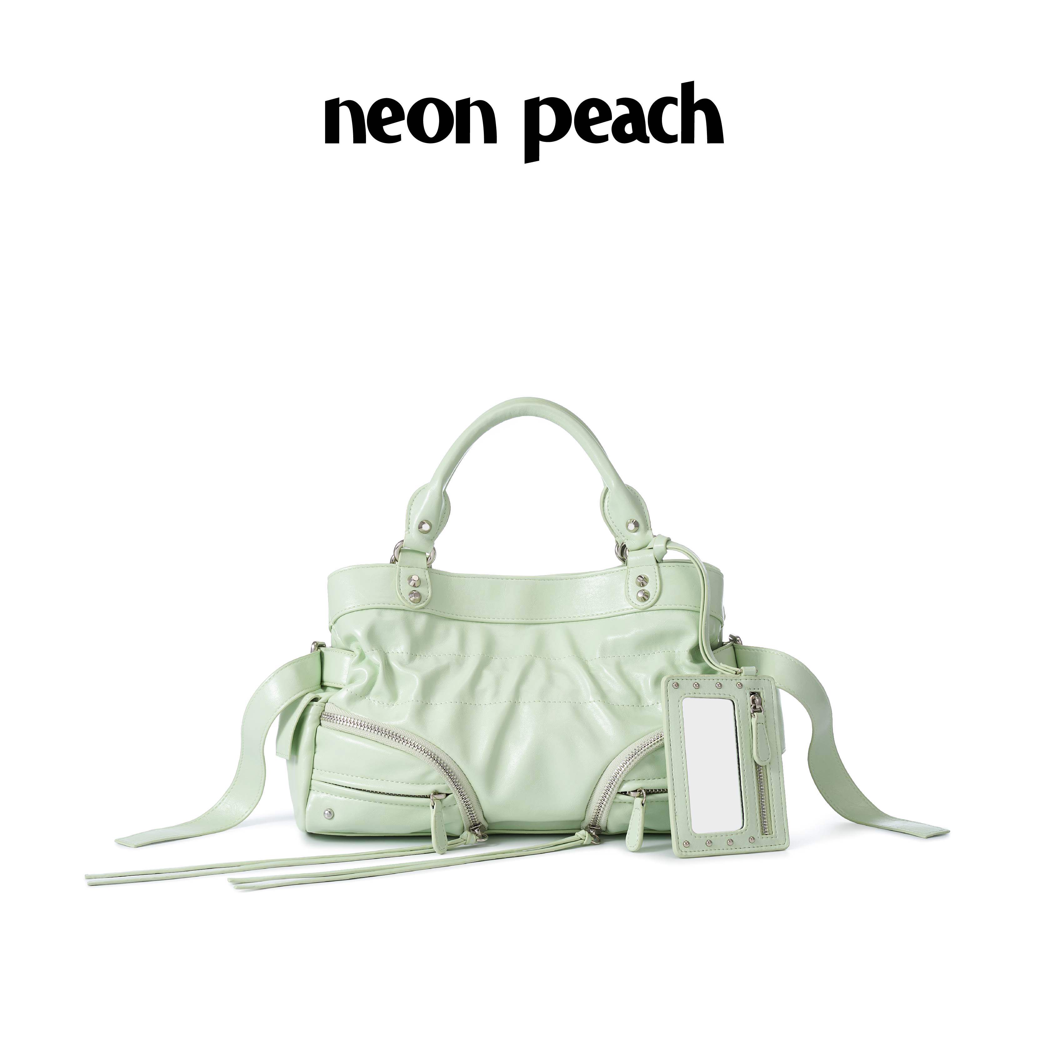 NEON PEACH霓桃原创设计慵懒城市浅绿色油蜡机车包大容量小号