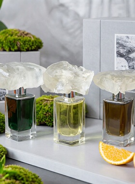 邱昊QIUHAO香水YILI风起之时Wind Blows无人之岛拥抱之爱试香小样