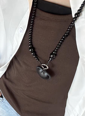 新款小众风黑色皮质爱心吊坠项链