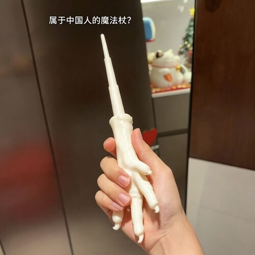 仿真鸡爪伸缩剑整蛊朋友玩具摆件