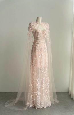 粉色仙气鱼尾裙订婚结婚晚礼服裙女花朵抹胸宴会高端轻奢高级感